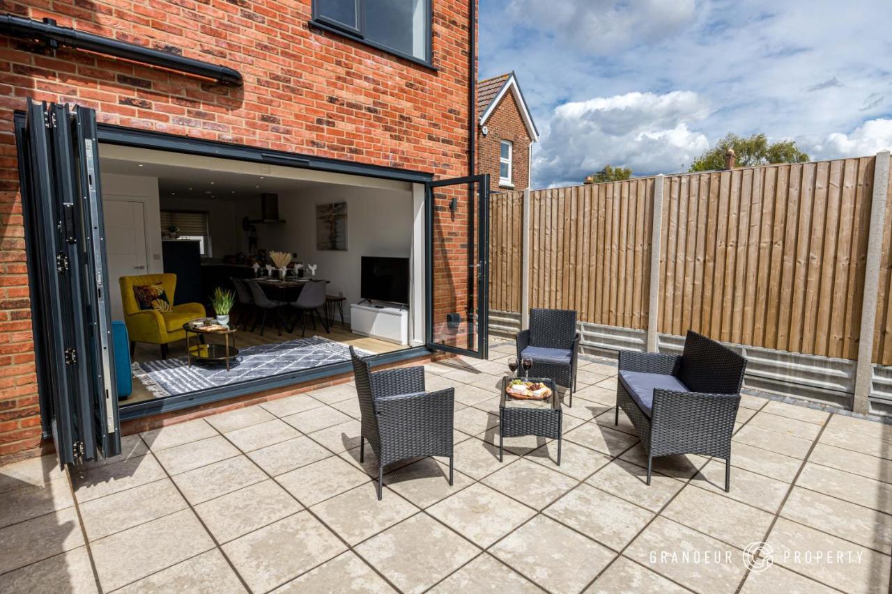 Denmark House By Grandeur Property Vila Poole Exterior foto
